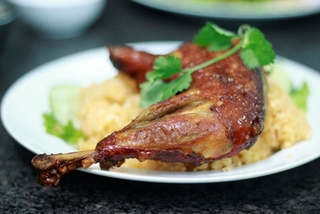 Quán Cơm Gà Hoàng Yến