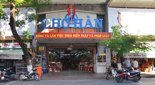 Mặt tiền của khu chợ Hàn