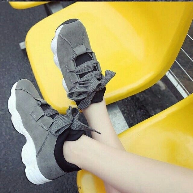 giày sneaker Hàn Quốc nữ