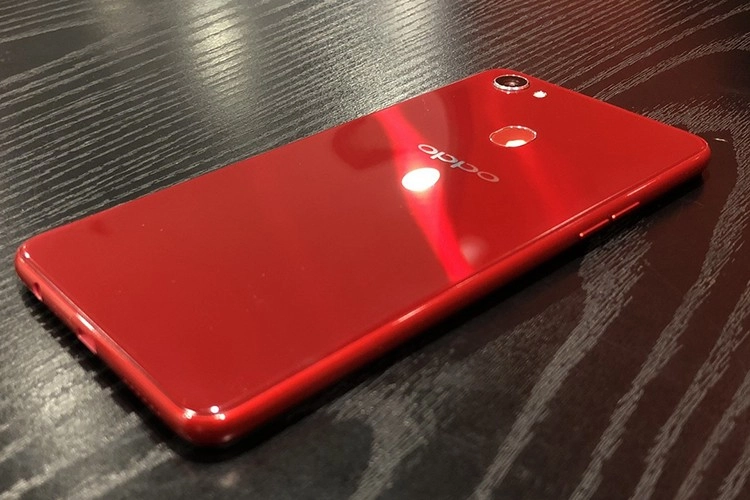 oppo-f7-gia-bao-nhieu-1-jpg
