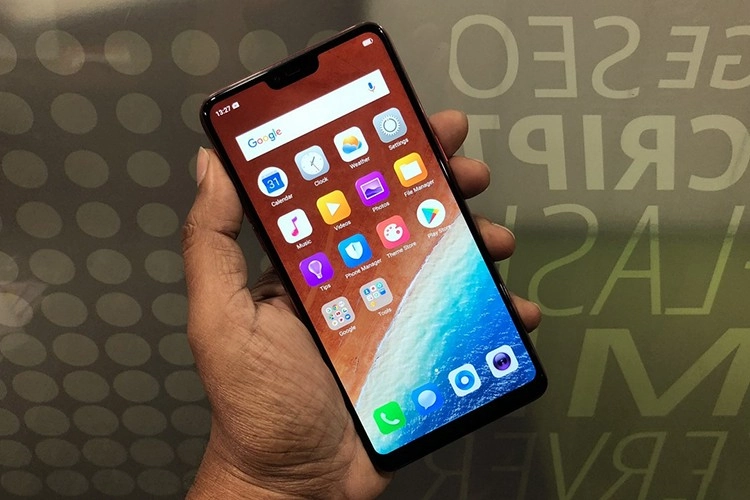 oppo-f7-gia-bao-nhieu-2-jpg