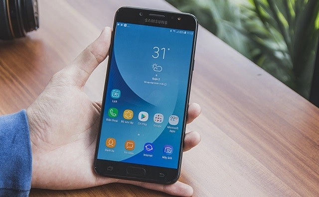 samsung-galaxy-j7-plus-a3-jpg-1