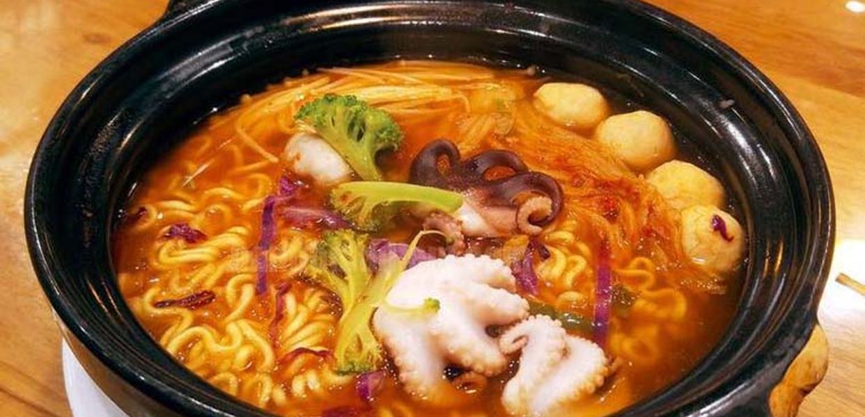 mì cay đà nẵng