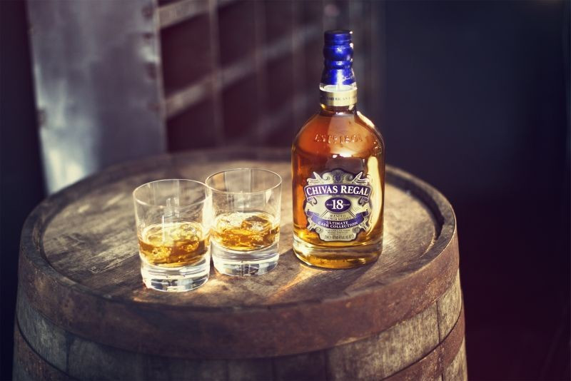 Đôi khi, một chai whisky ngon nhất không phải là chai để lâu nhất – mà là chai được uống đúng lúc.